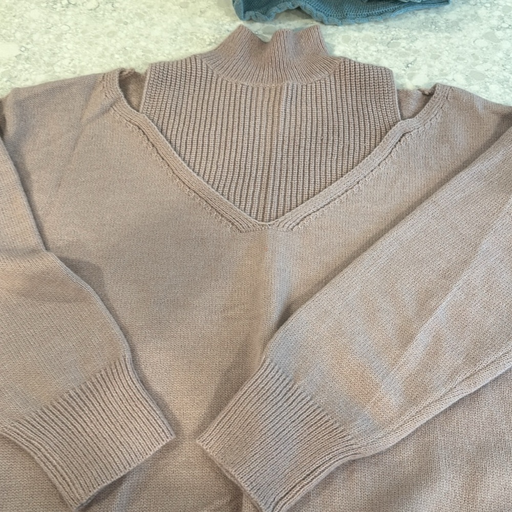 Three Size Large Sweaters - image 4